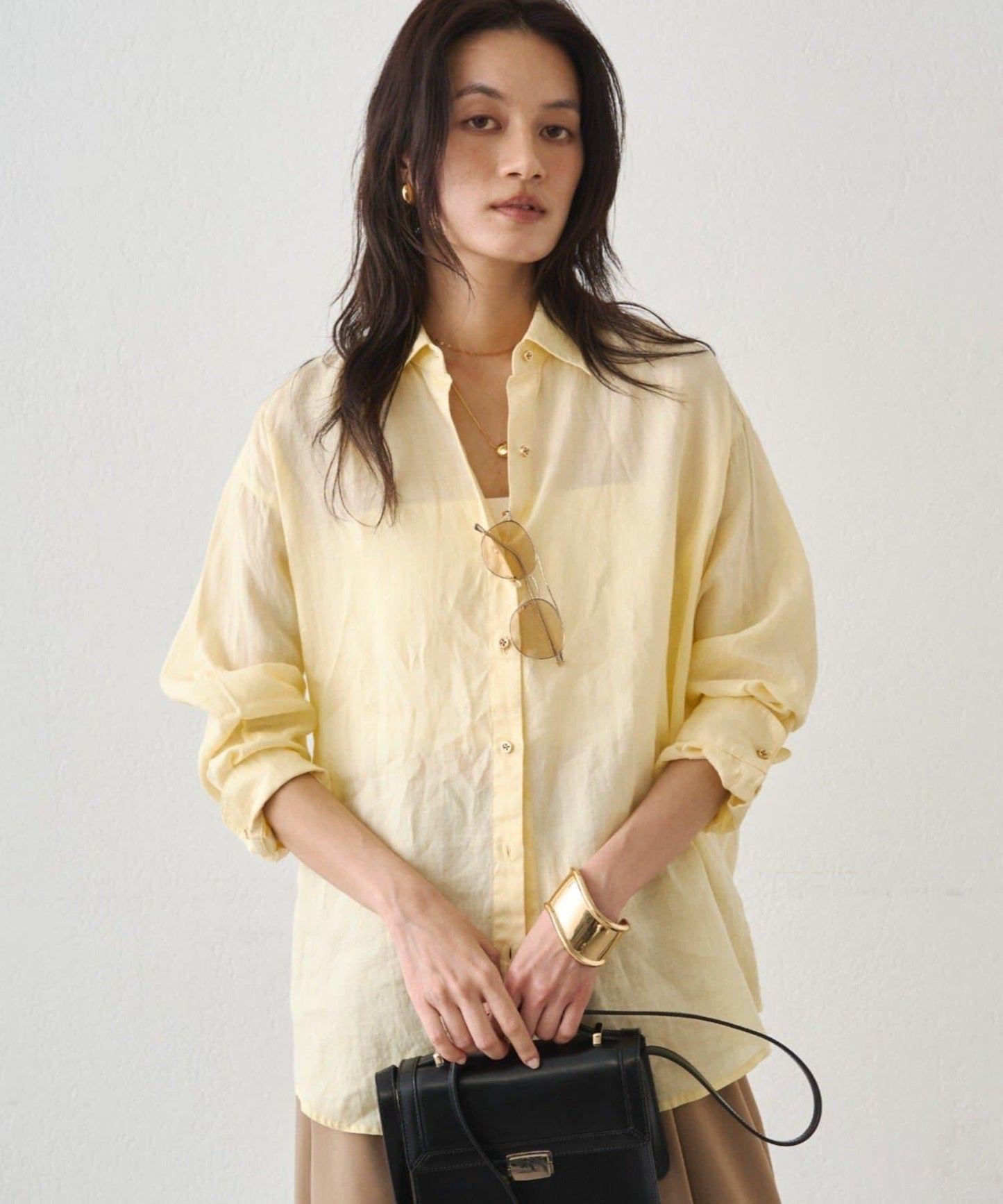 亞麻後繫帶設計襯衫