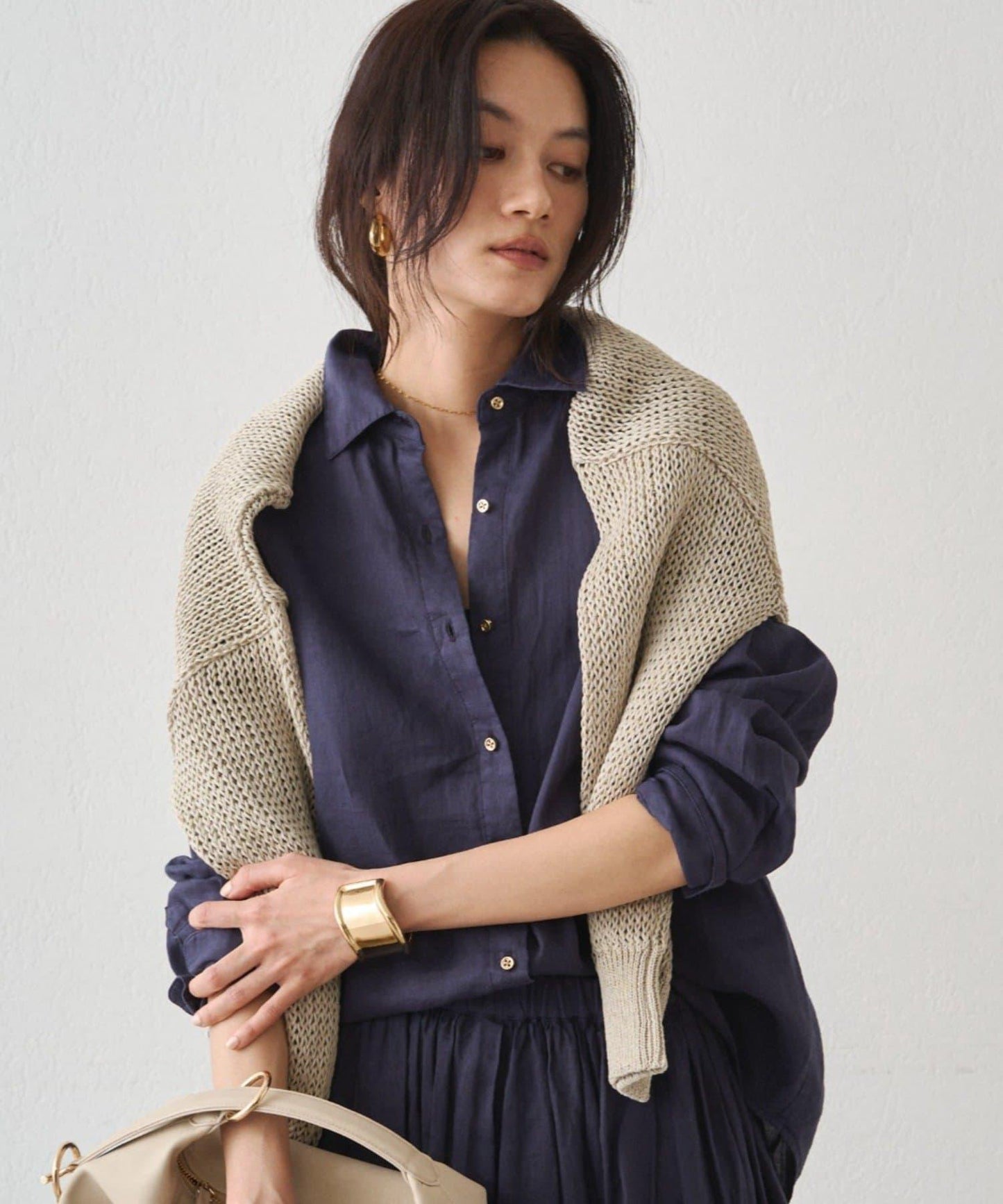 亞麻後繫帶設計襯衫