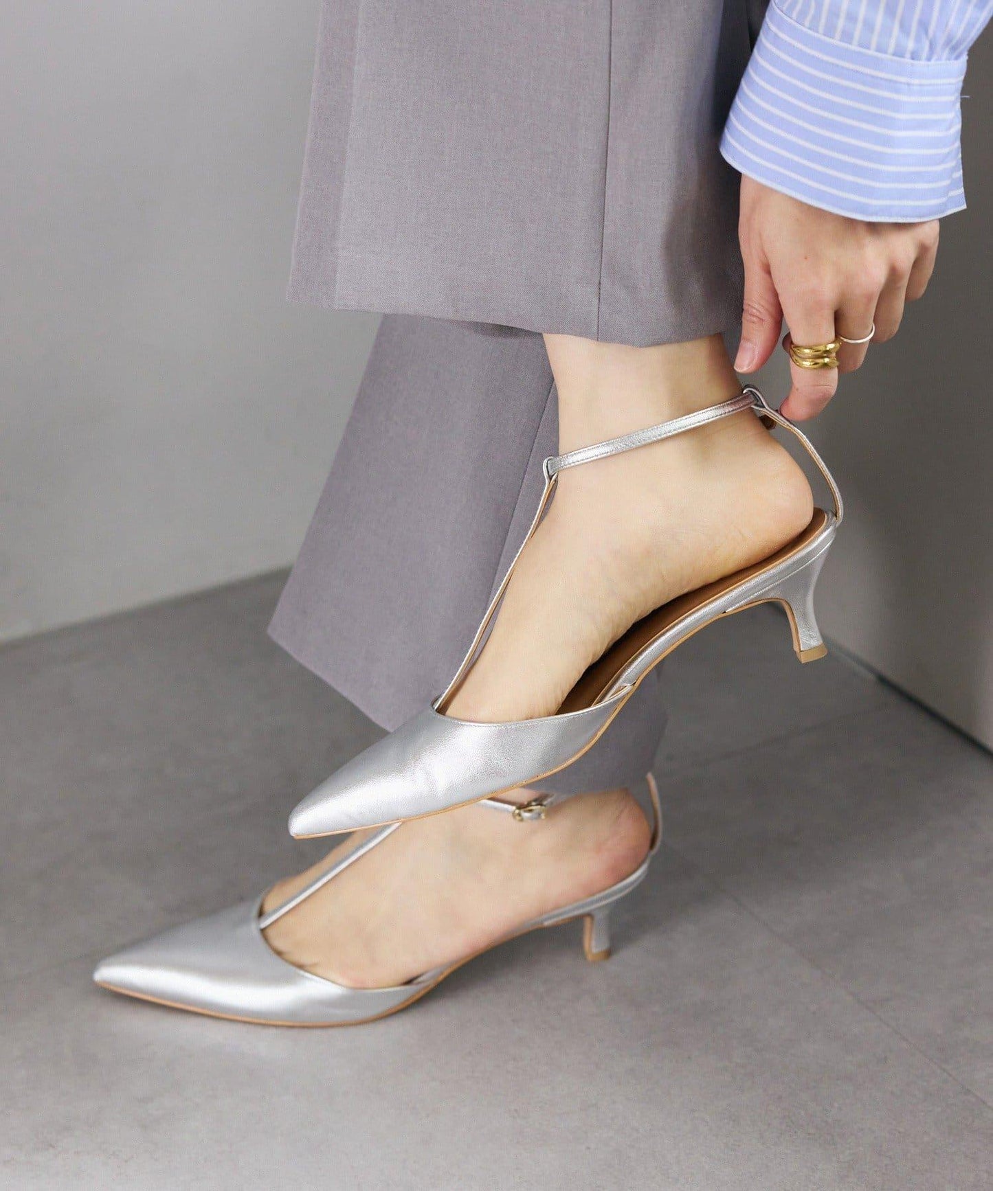 銀色綁帶 穆勒鞋