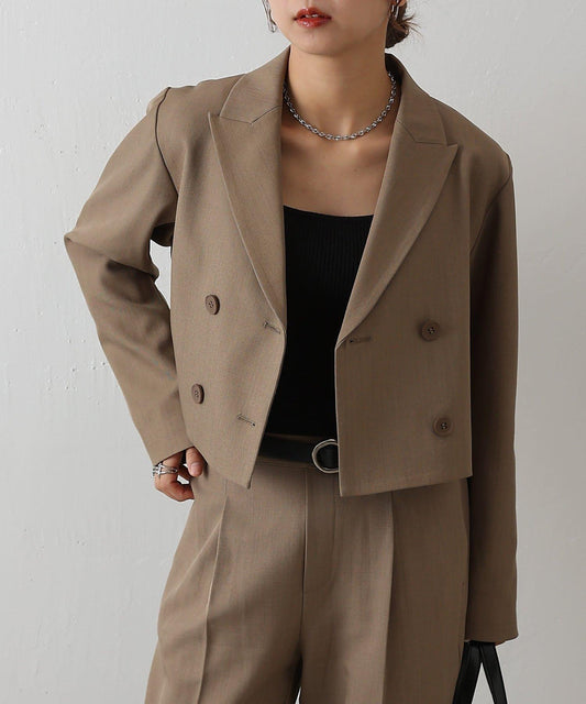 套裝可搭配 短款雙排扣西裝外套
