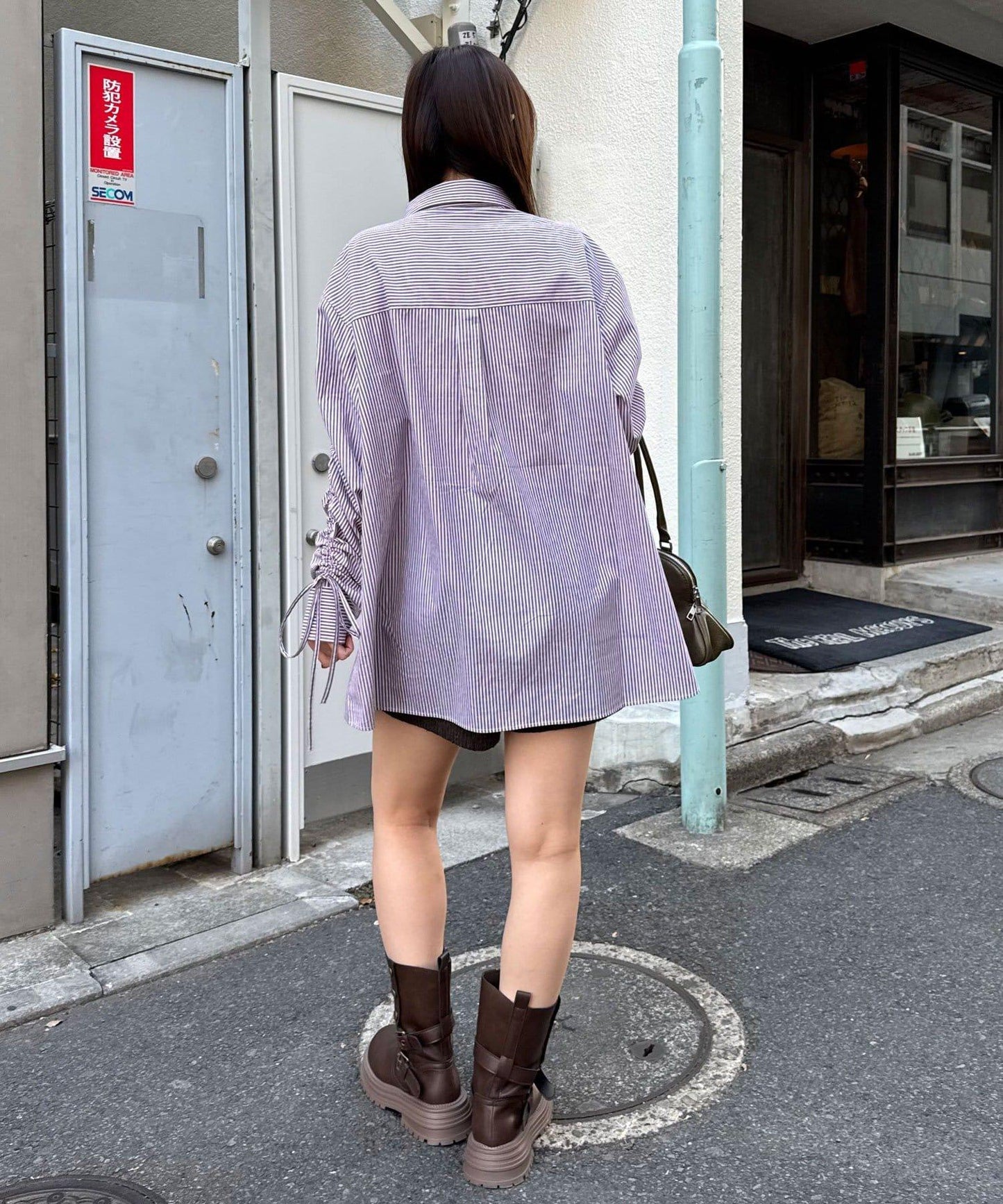 抽褶袖 蝴蝶結領 條紋襯衫