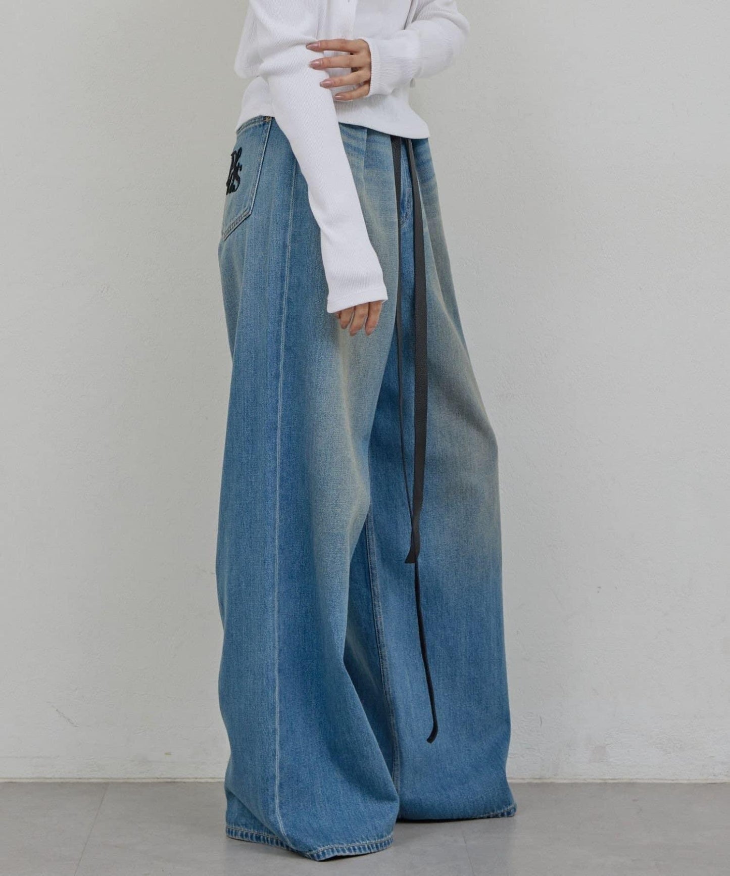 皮帶裝飾 軟質牛仔 牛仔褲