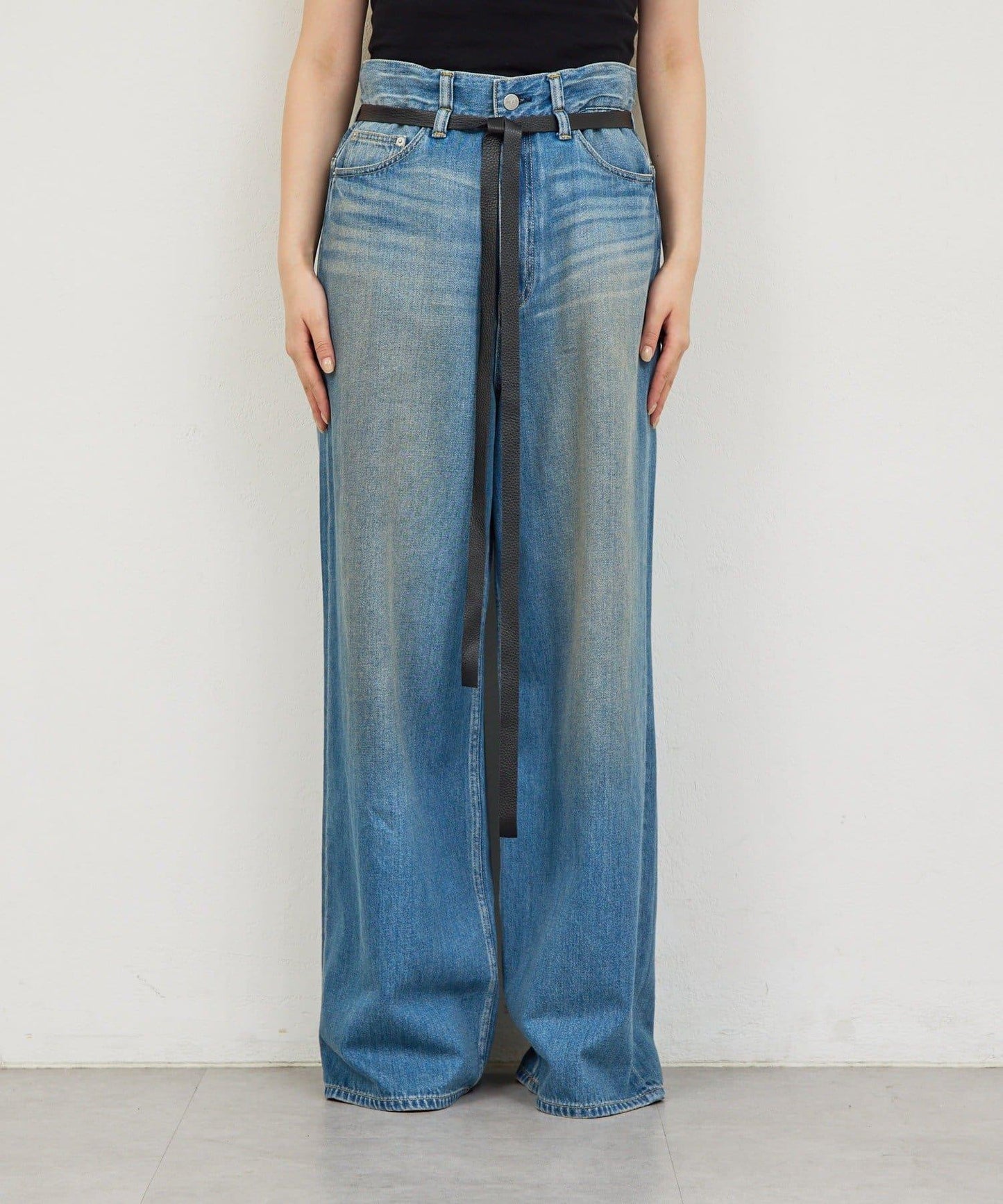 皮帶裝飾 軟質牛仔 牛仔褲