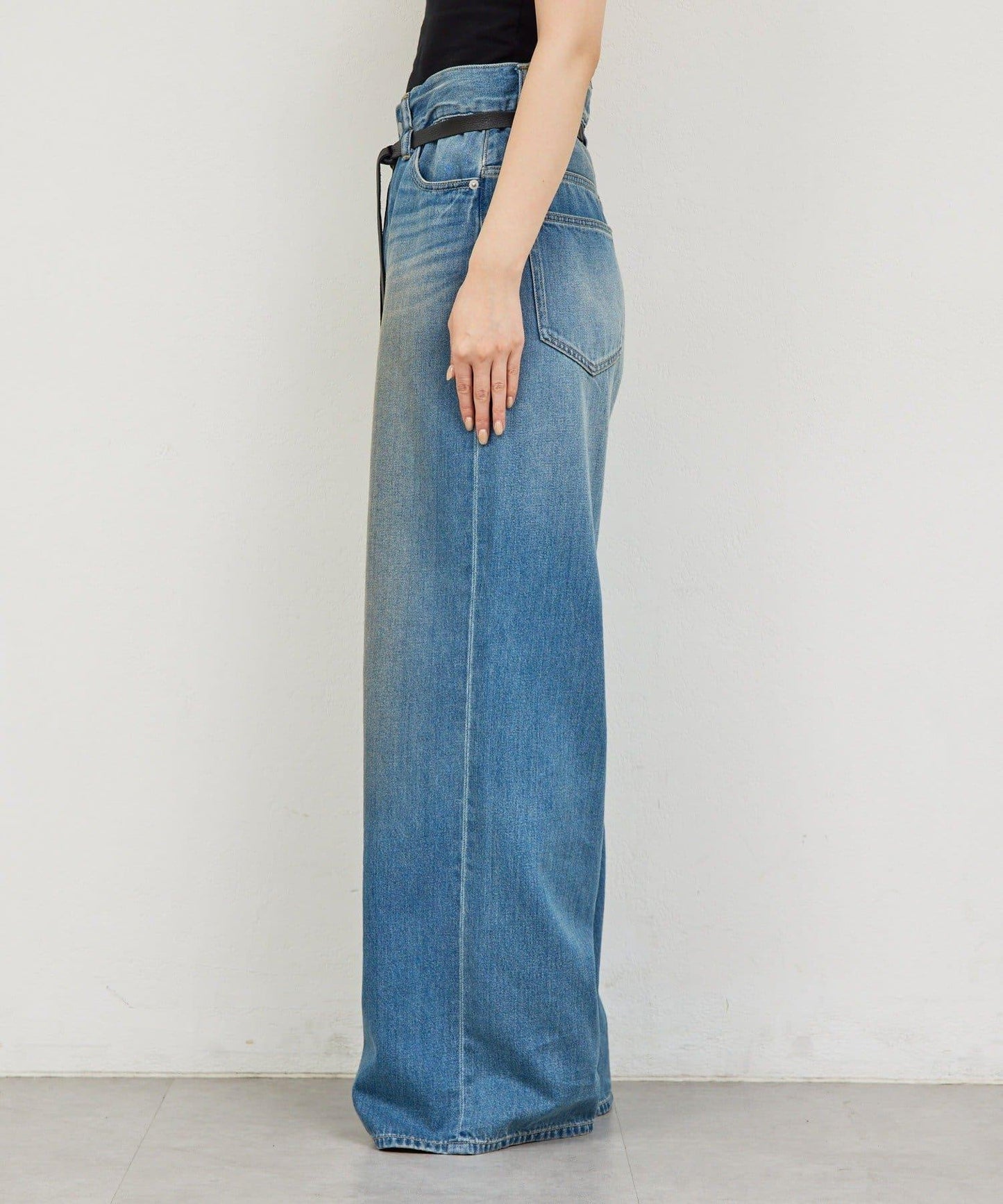 皮帶裝飾 軟質牛仔 牛仔褲