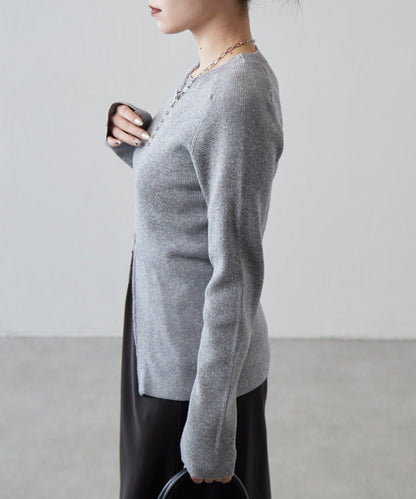 前拉鍊設計針織上衣