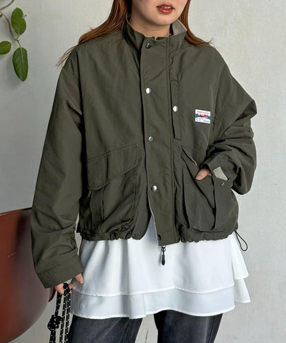 拼色短款戶外夾克