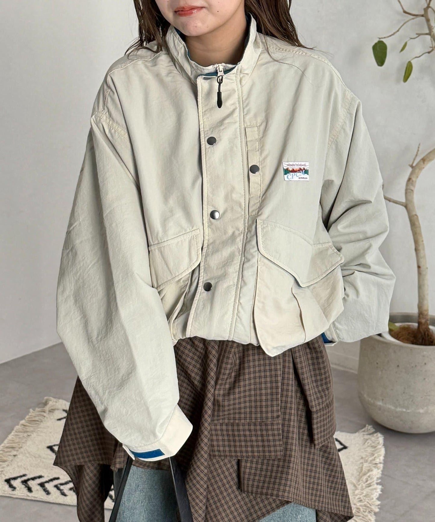 拼色短款戶外夾克