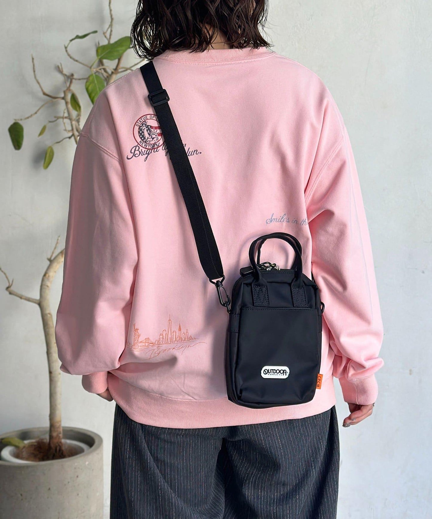 塗鴉風設計 長袖T恤