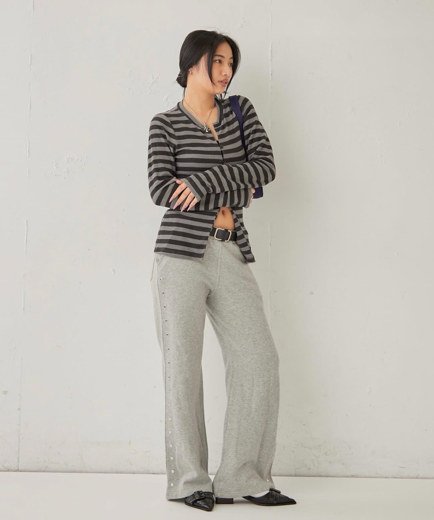 衛衣面料 中長微喇 鉚釘 褲子