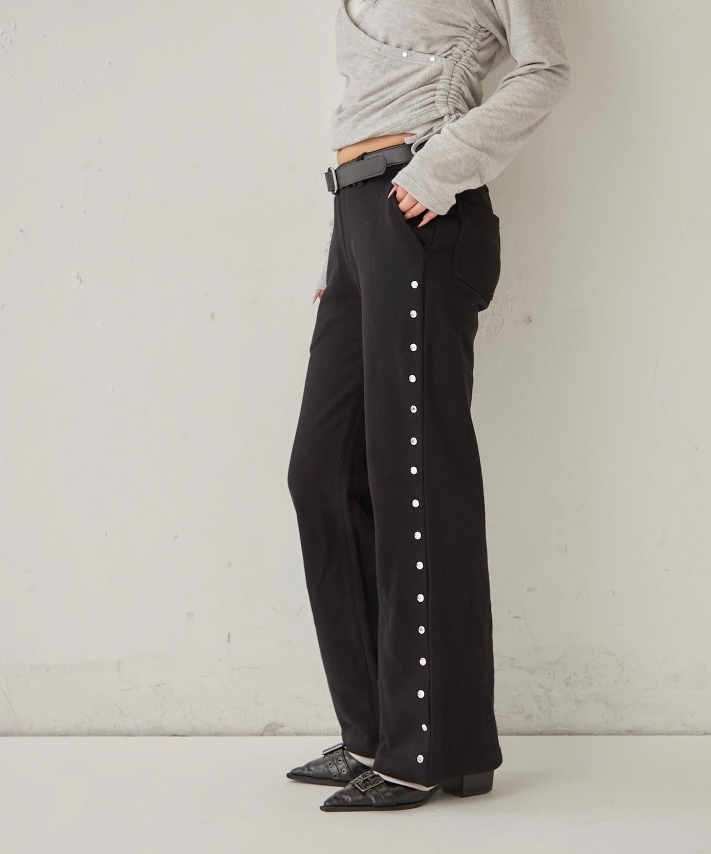 衛衣面料 中長微喇 鉚釘 褲子