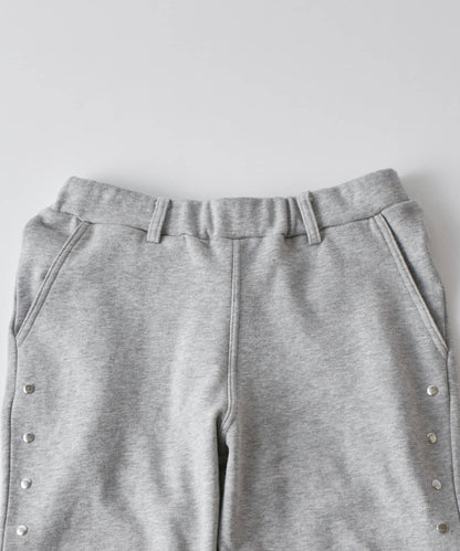 衛衣面料 中長微喇 鉚釘 褲子