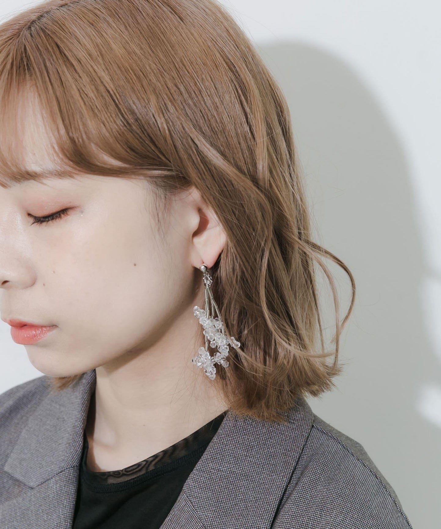 透明珠飽滿垂墜耳環