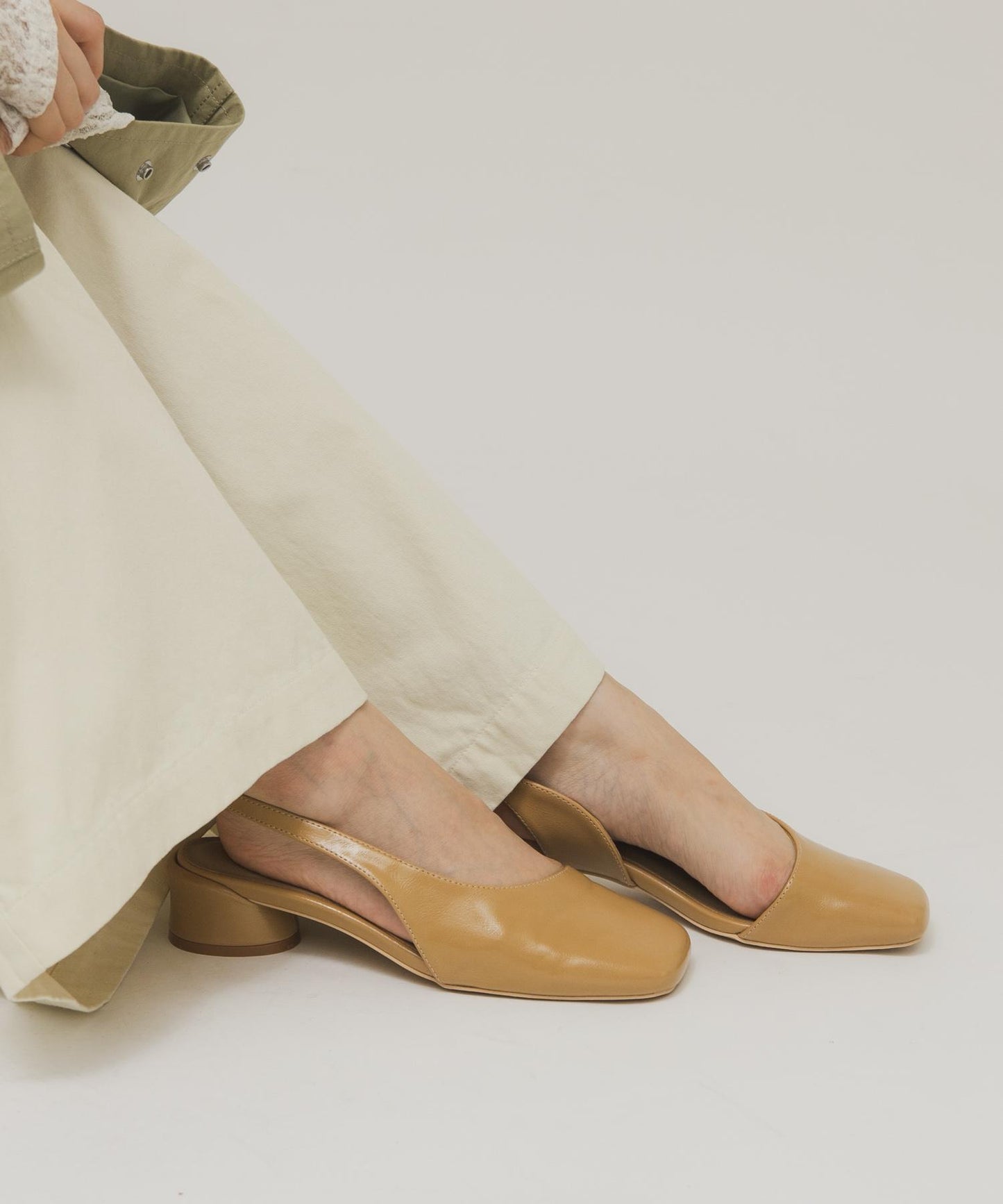 方頭 不對稱設計 單鞋