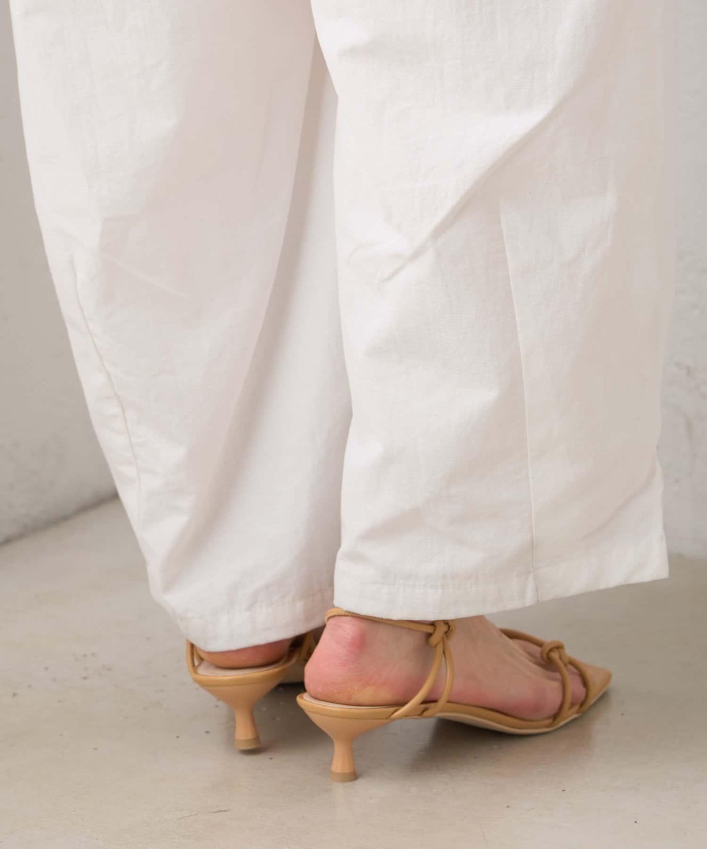 交叉綁帶高跟涼鞋