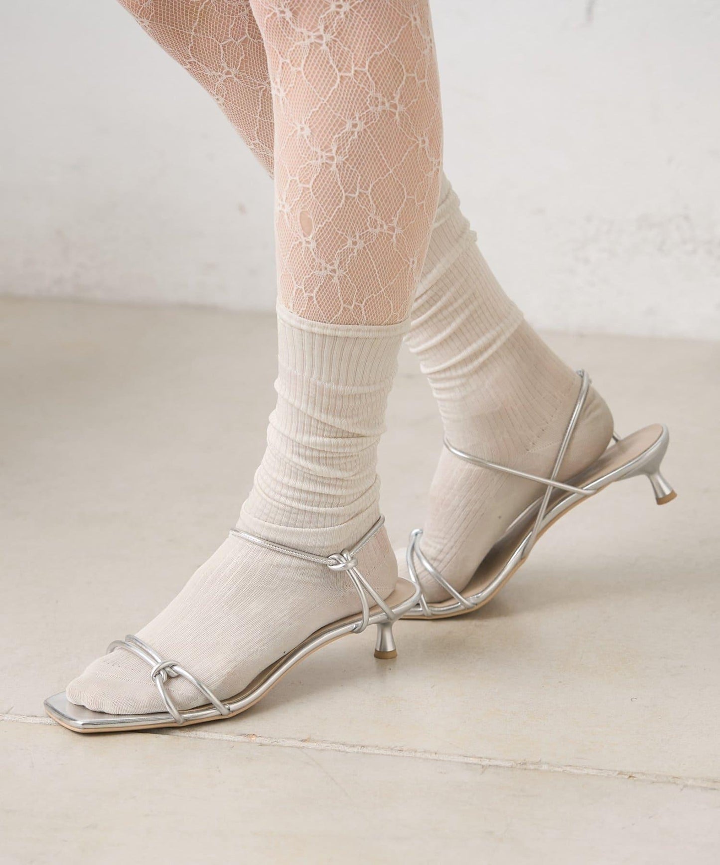 交叉綁帶高跟涼鞋