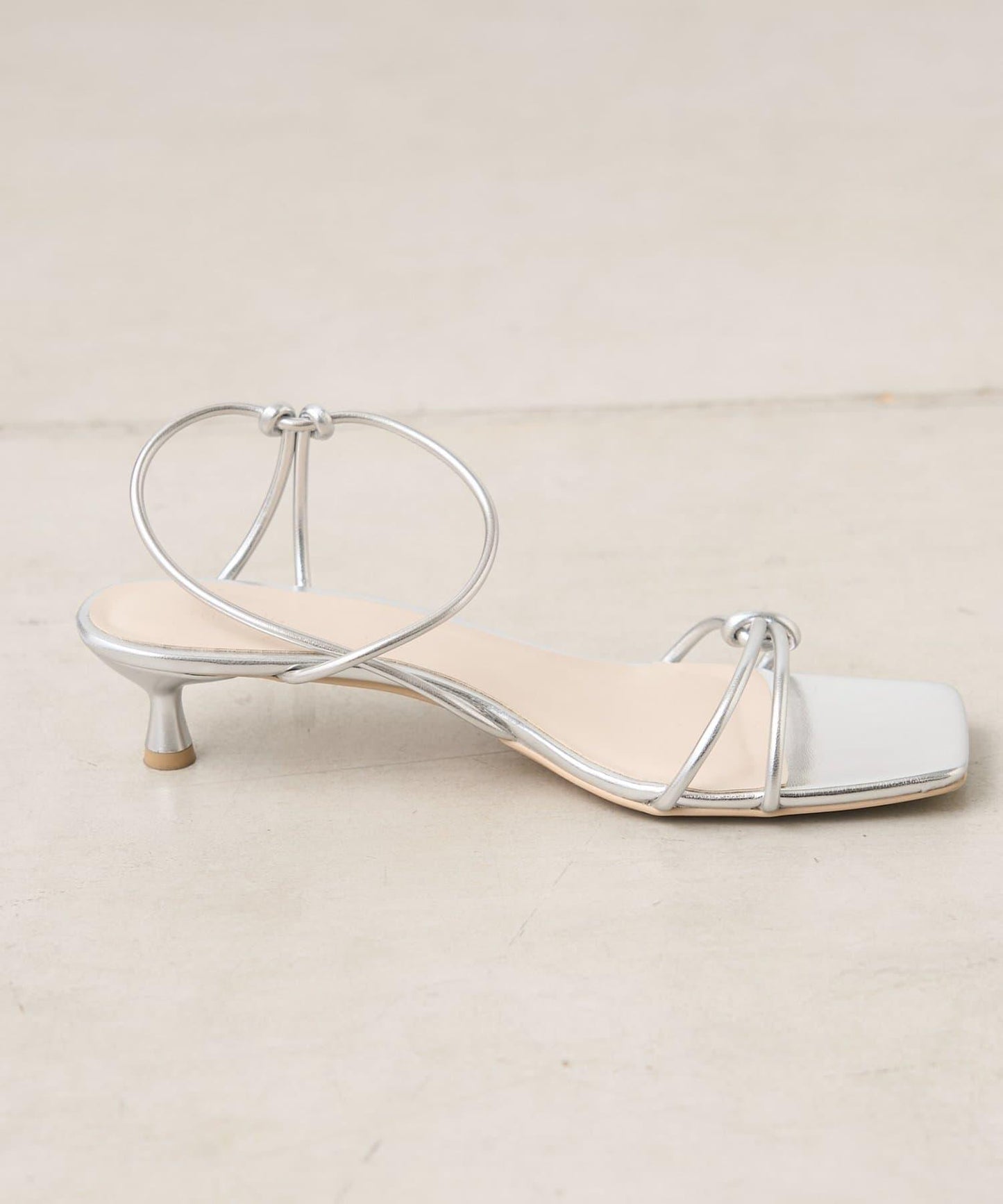 交叉綁帶高跟涼鞋