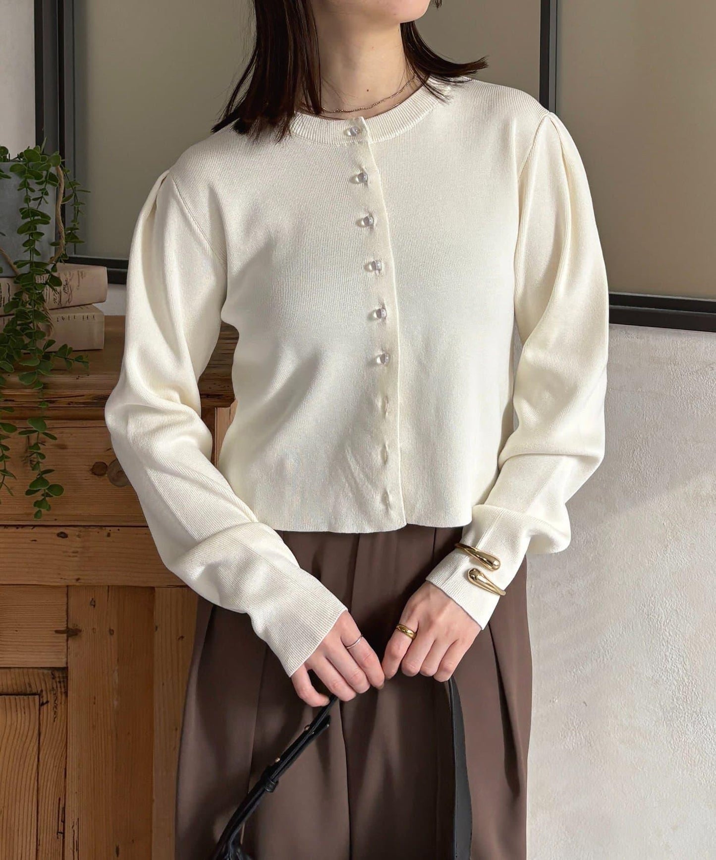 透明紐扣 肩部褶皺 針織開衫