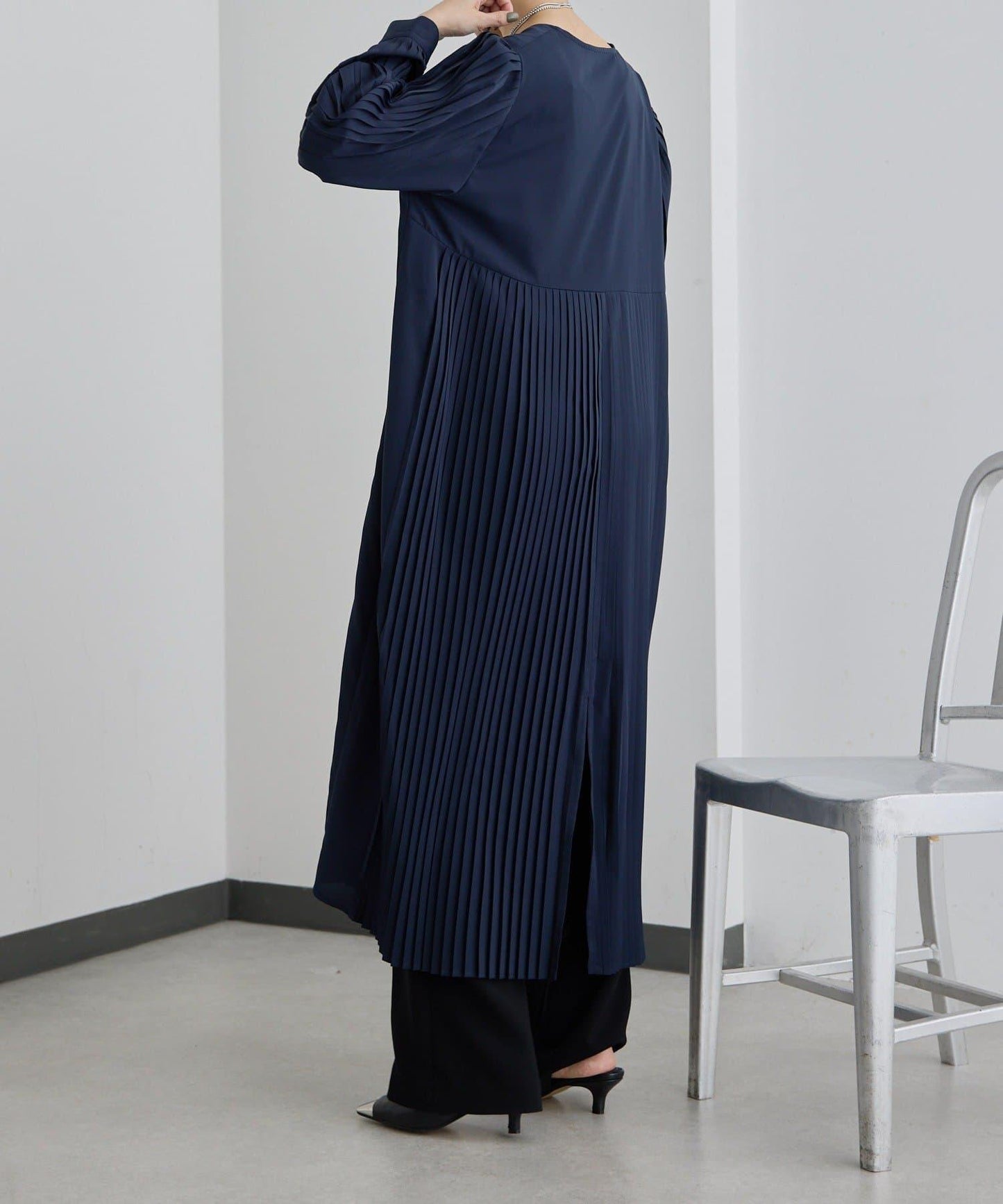 正式場合 V領褶皺 連衣裙 SUM1 STYLE款