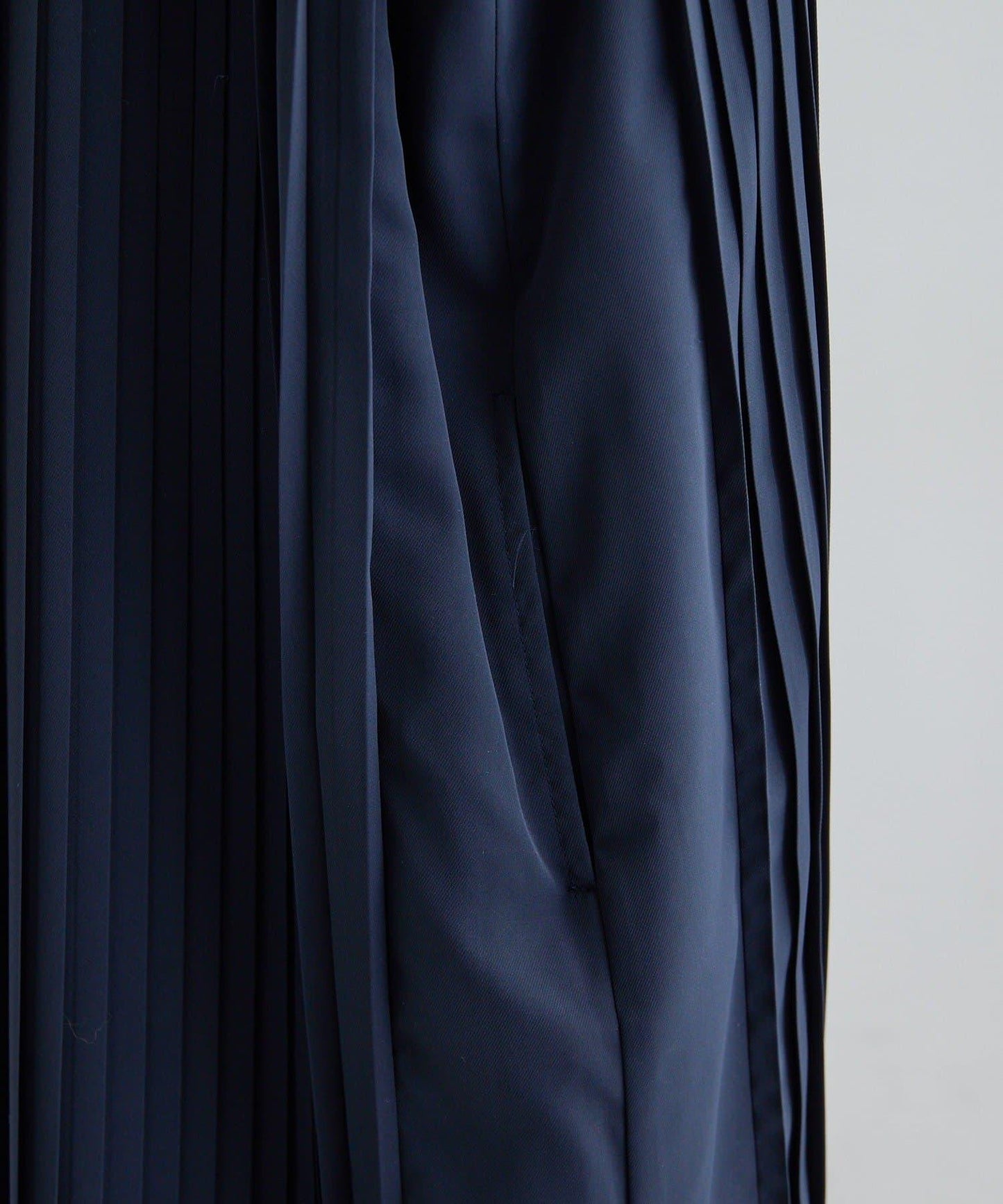 正式場合 V領褶皺 連衣裙 SUM1 STYLE款