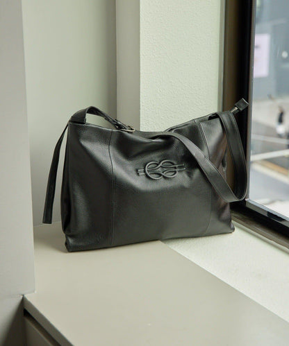 《本革》 壓紋設計 單肩包 L款