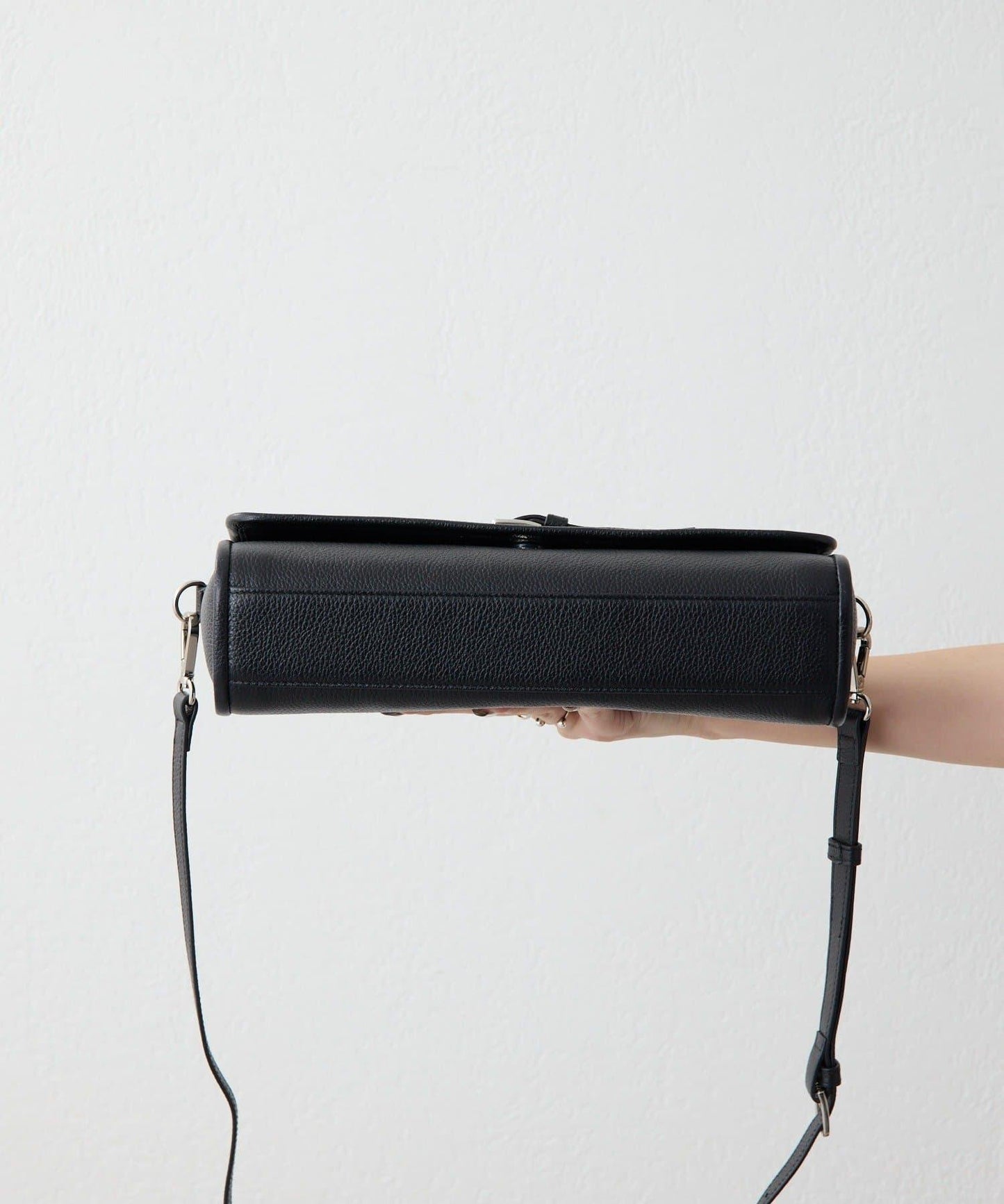 真皮輕量440g 腰帶翻蓋 單肩包