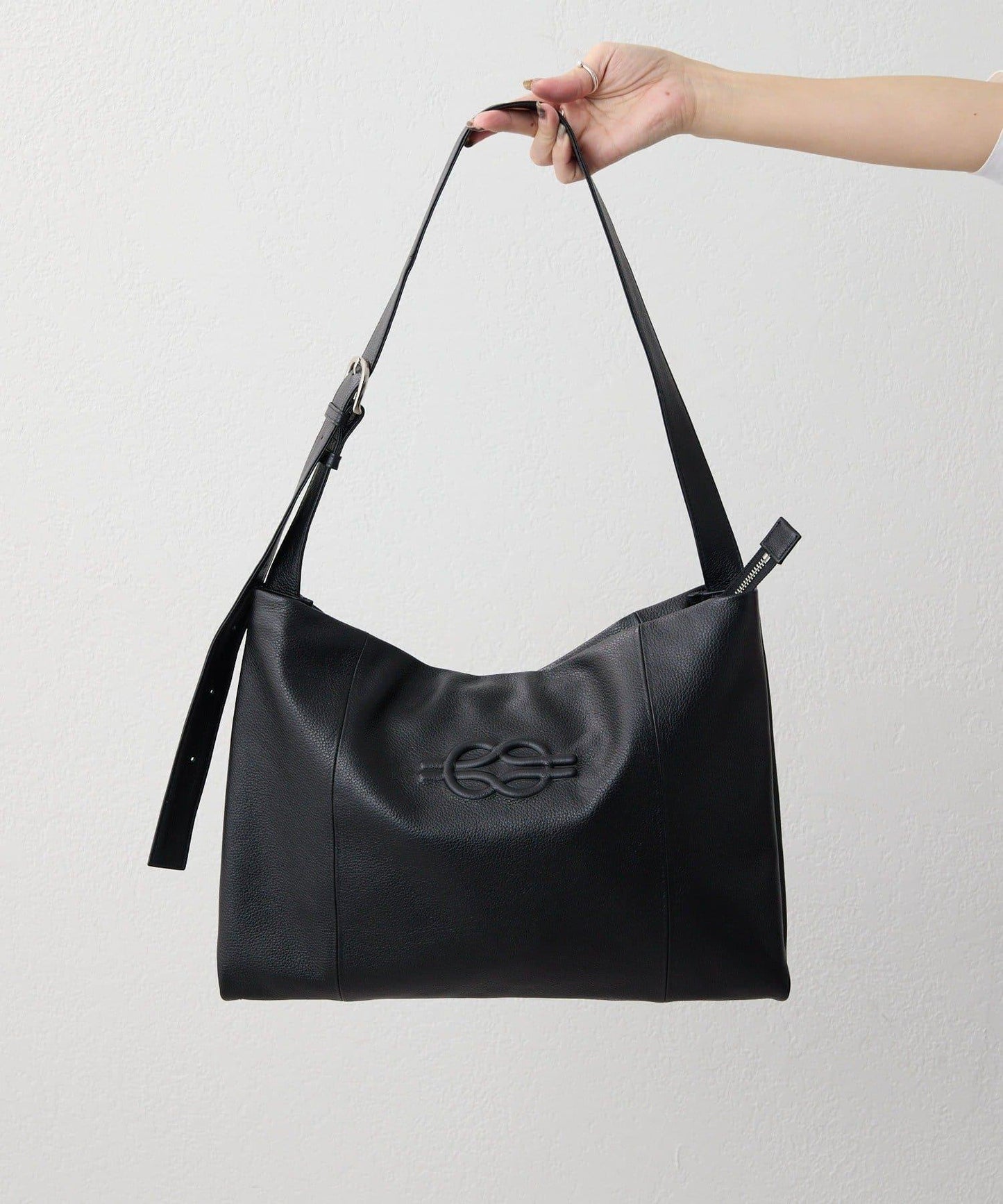 《本革》 壓紋設計 單肩包 L款