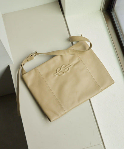 《本革》 壓紋設計 單肩包 L款