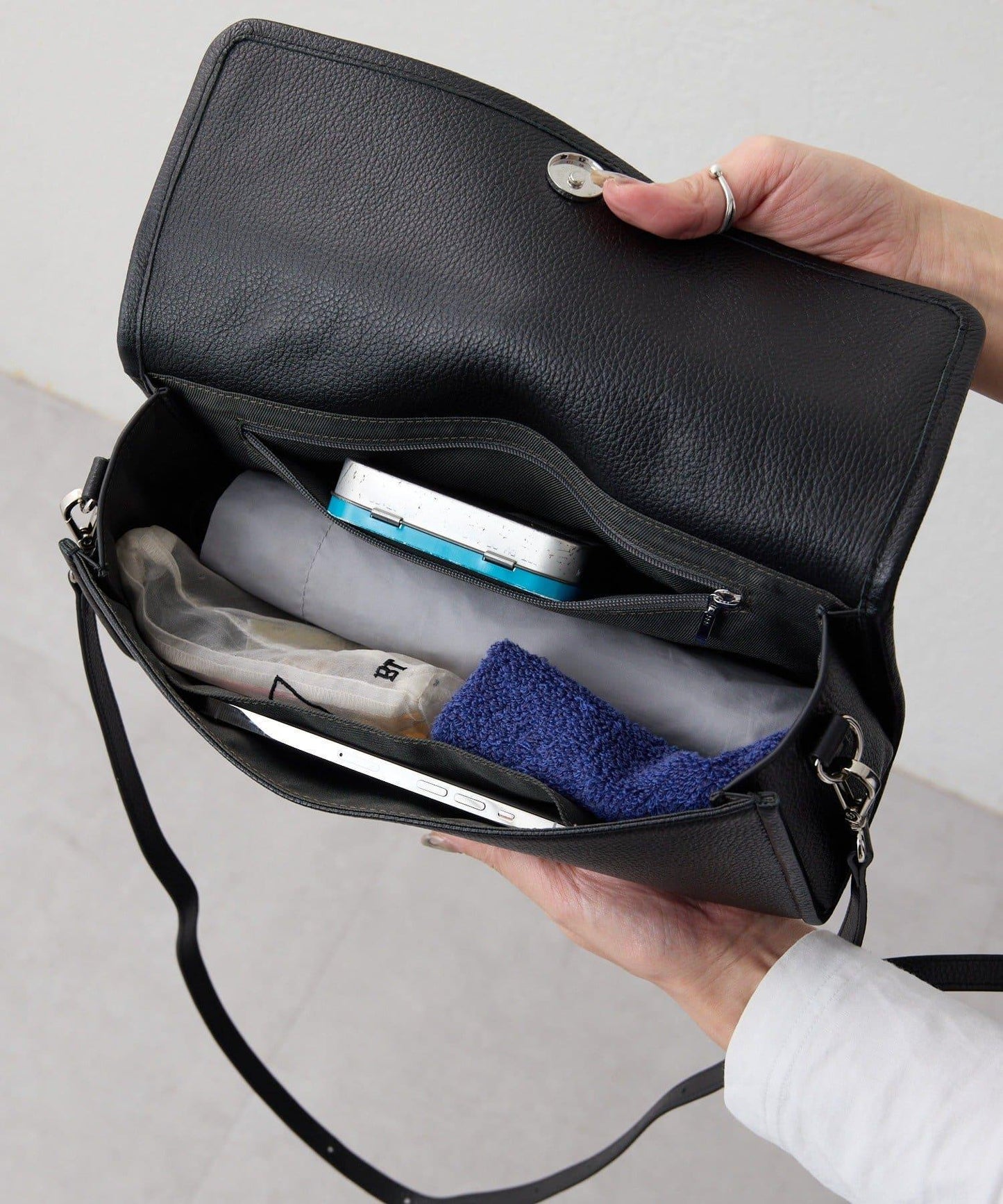 真皮輕量440g 腰帶翻蓋 單肩包