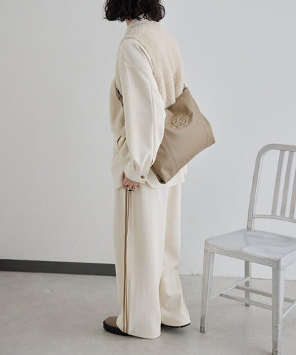 《本革》 壓紋設計 單肩包 L款