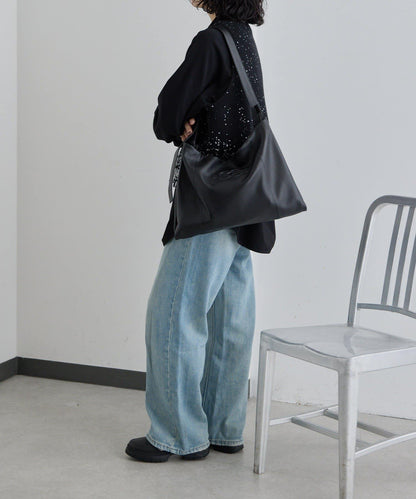 《本革》 壓紋設計 單肩包 L款