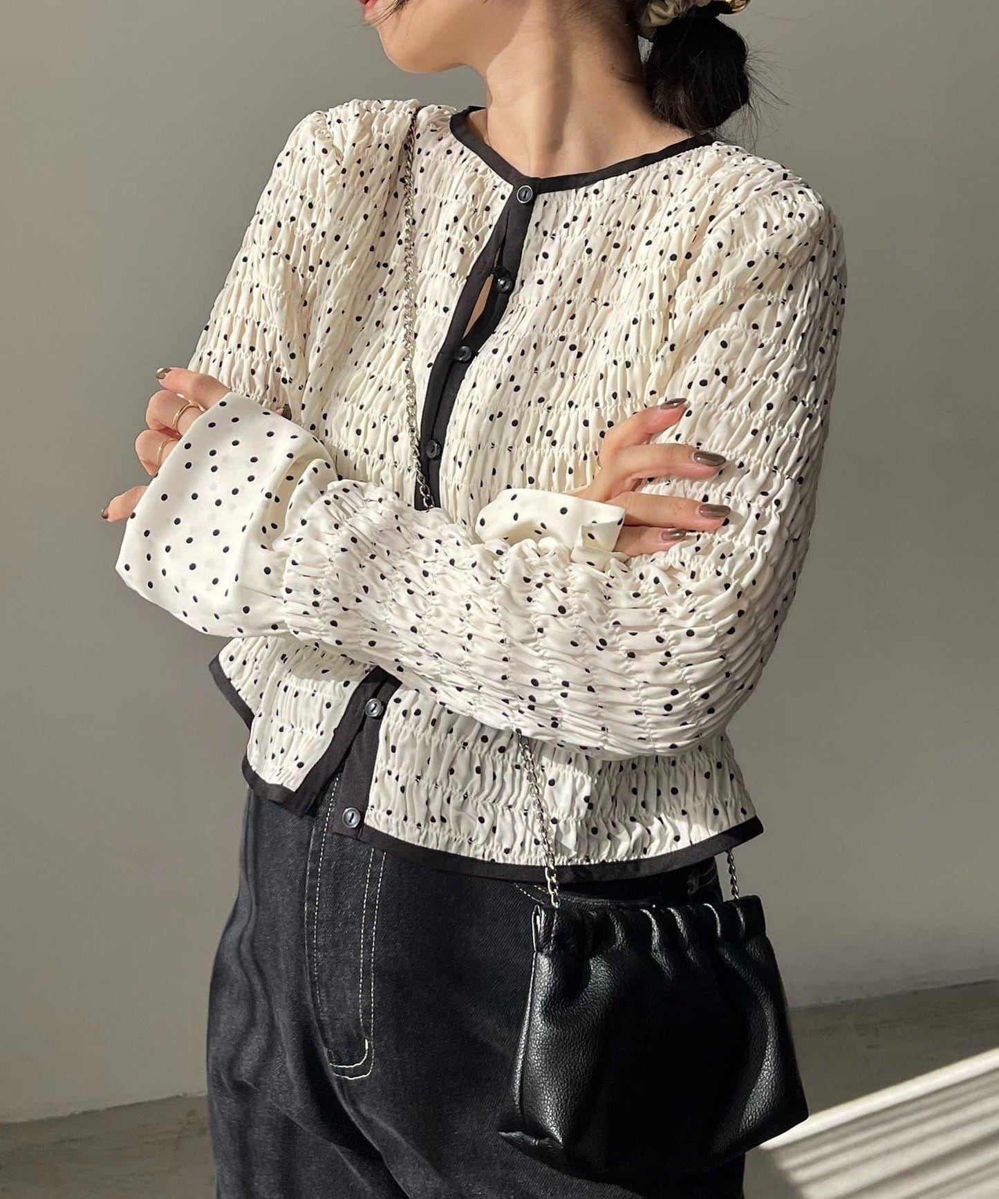 波點抽褶設計 襯衫