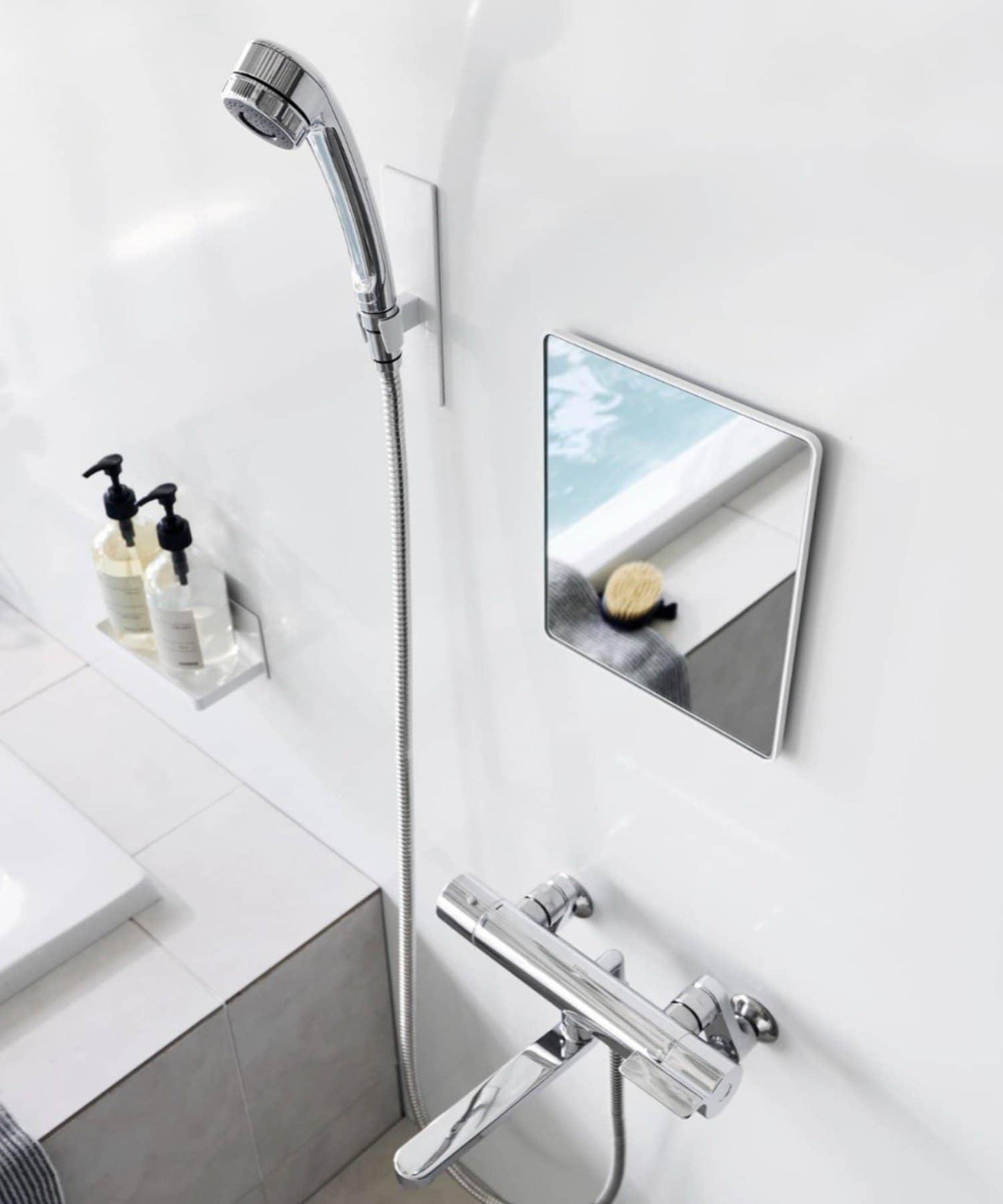 tower 磁吸方形浴室鏡