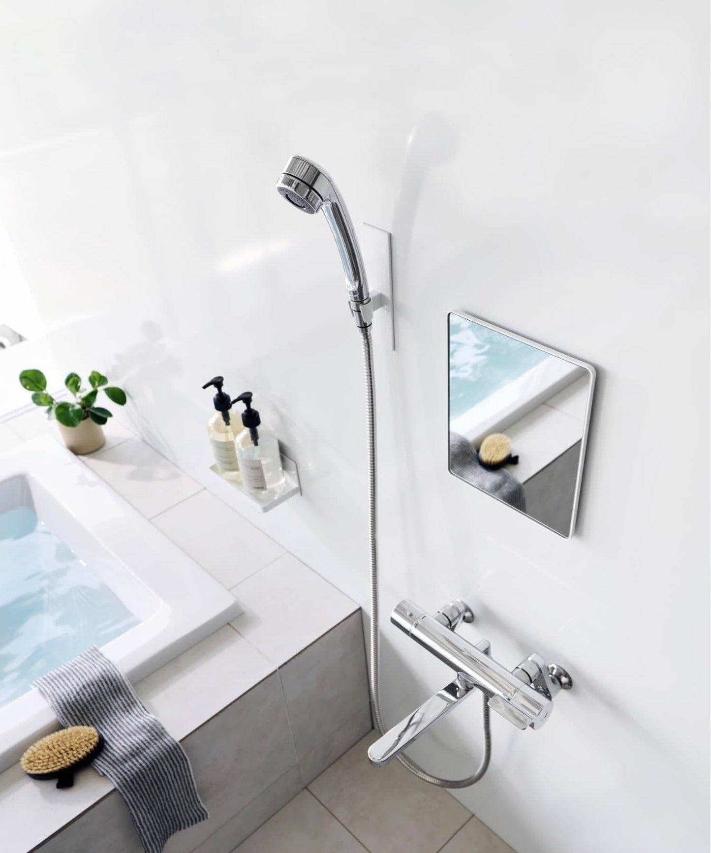 tower 磁吸方形浴室鏡