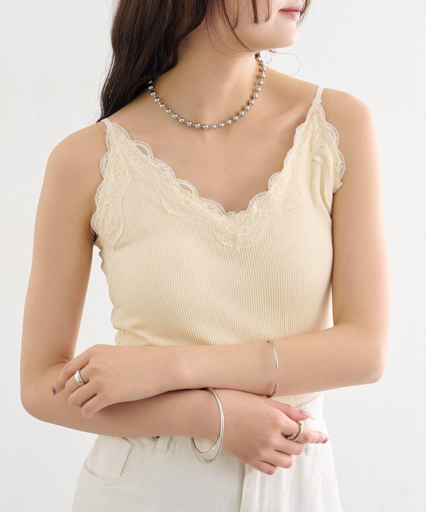 帶胸墊 V字蕾絲 吊帶背心