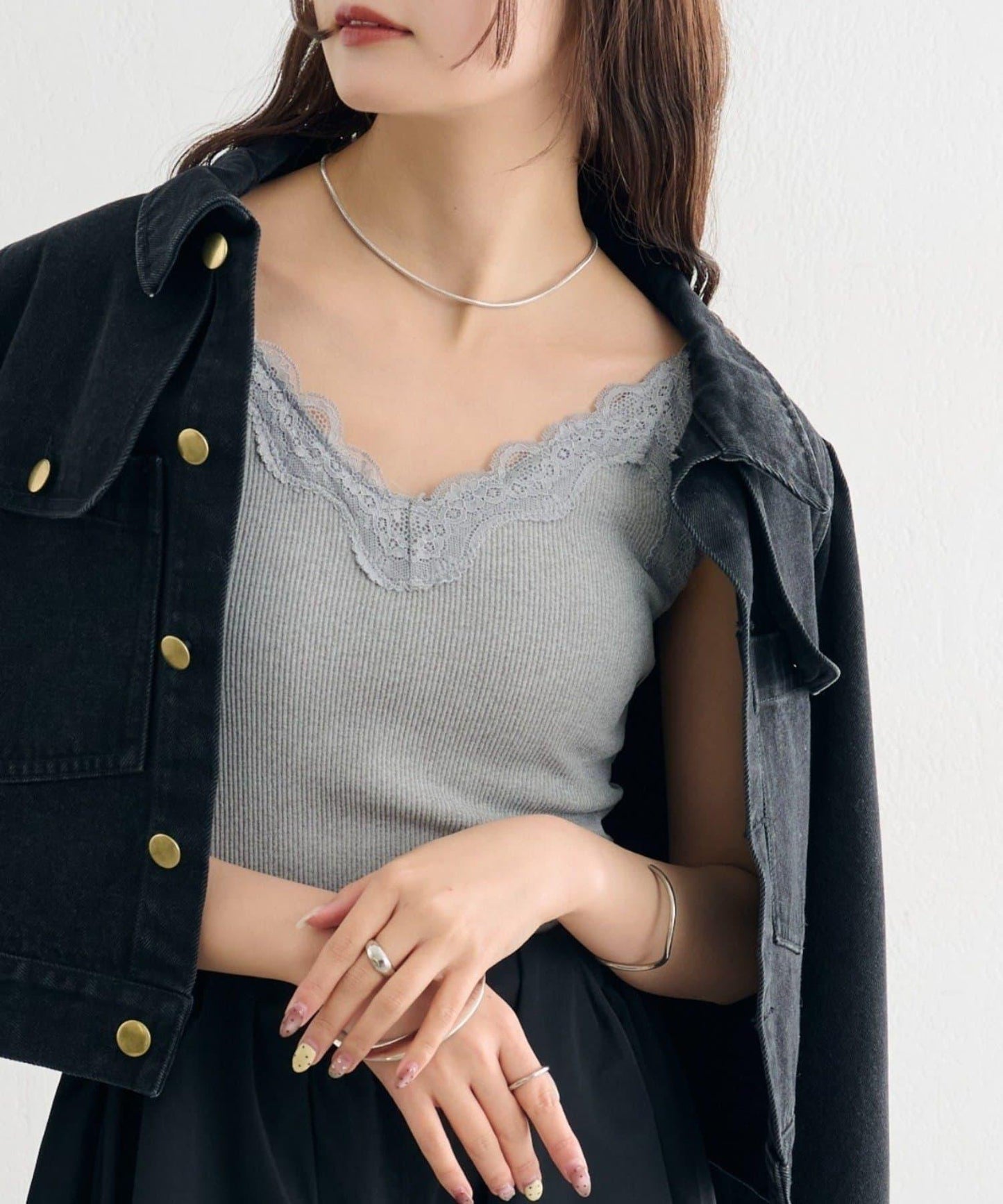 帶胸墊 V字蕾絲 吊帶背心