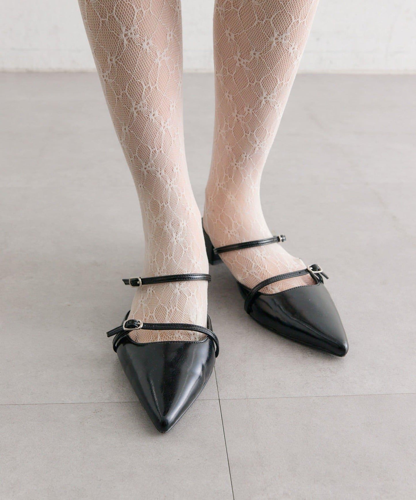 尖頭綁帶高跟鞋