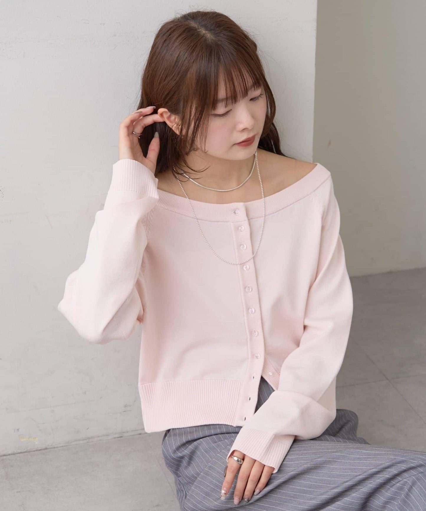 寬領設計 清透紐扣 針織開衫