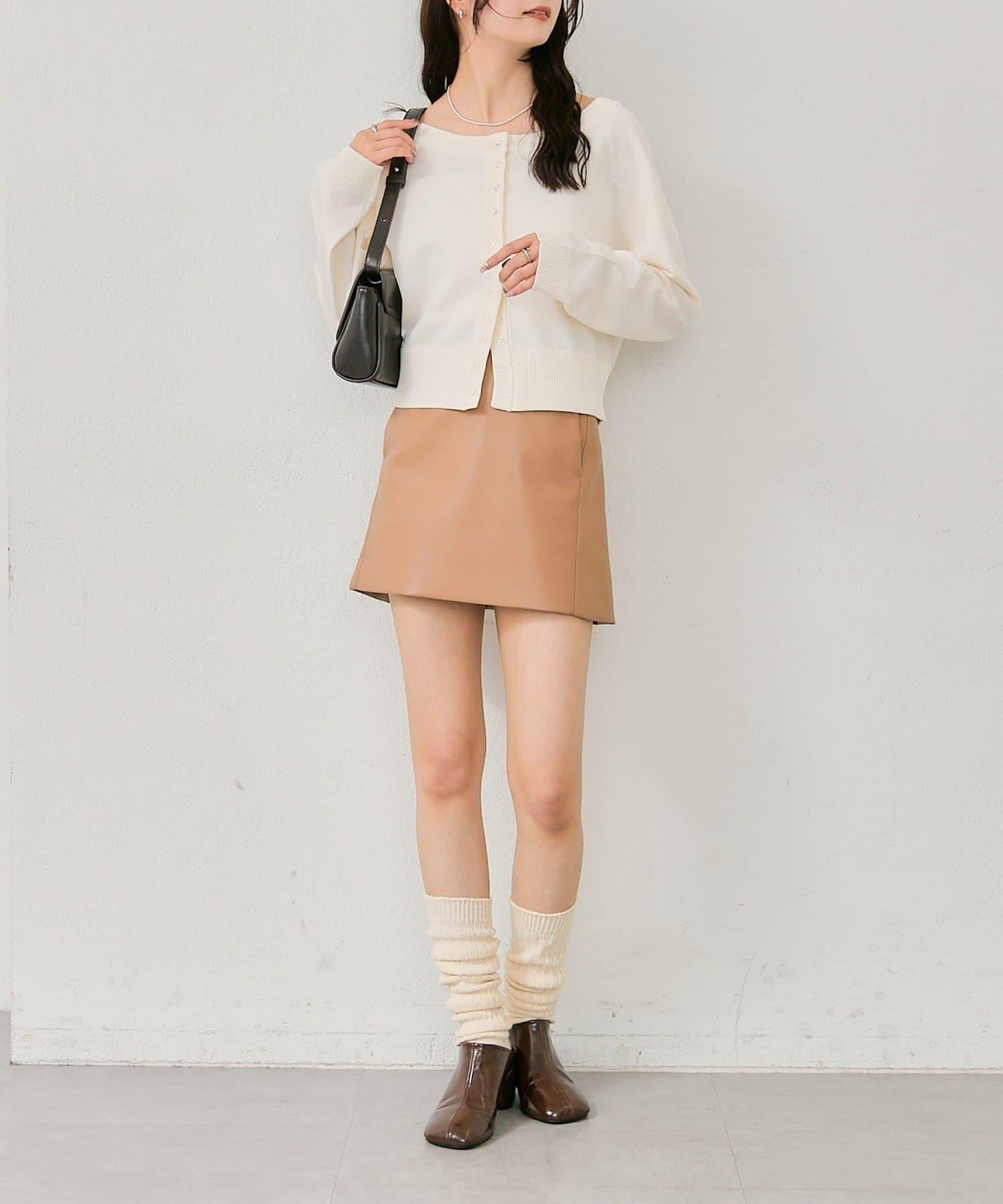 寬領設計 清透紐扣 針織開衫