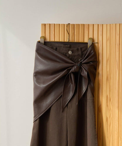 THE PAUSE 人造皮革圍巾