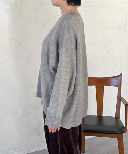 衛衣風亮絲針織上衣