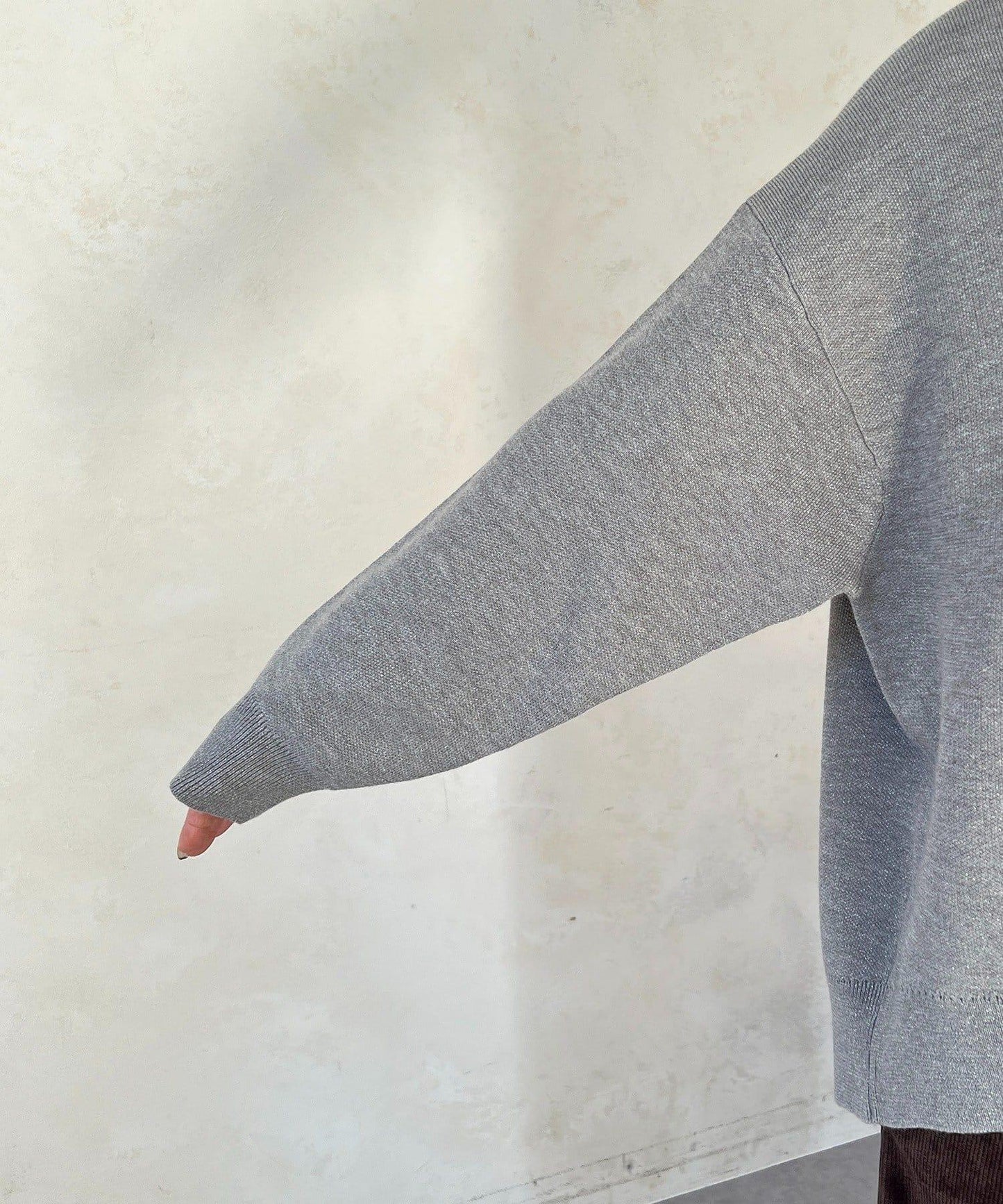 衛衣風亮絲針織上衣