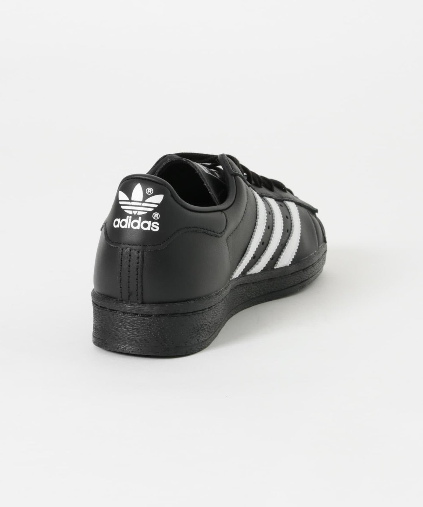 adidas SUPERSTAR 82