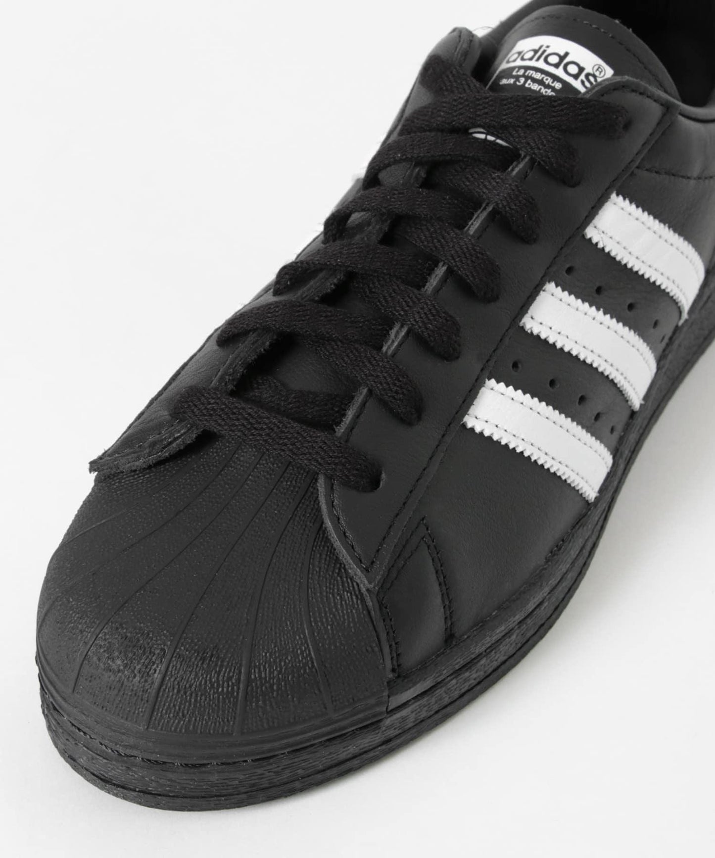 adidas SUPERSTAR 82