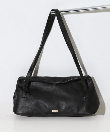 牛革防潑水翻蓋設計單肩包