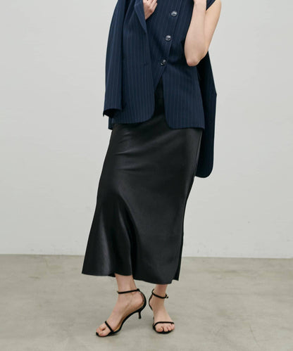 垂墜窄擺半身裙