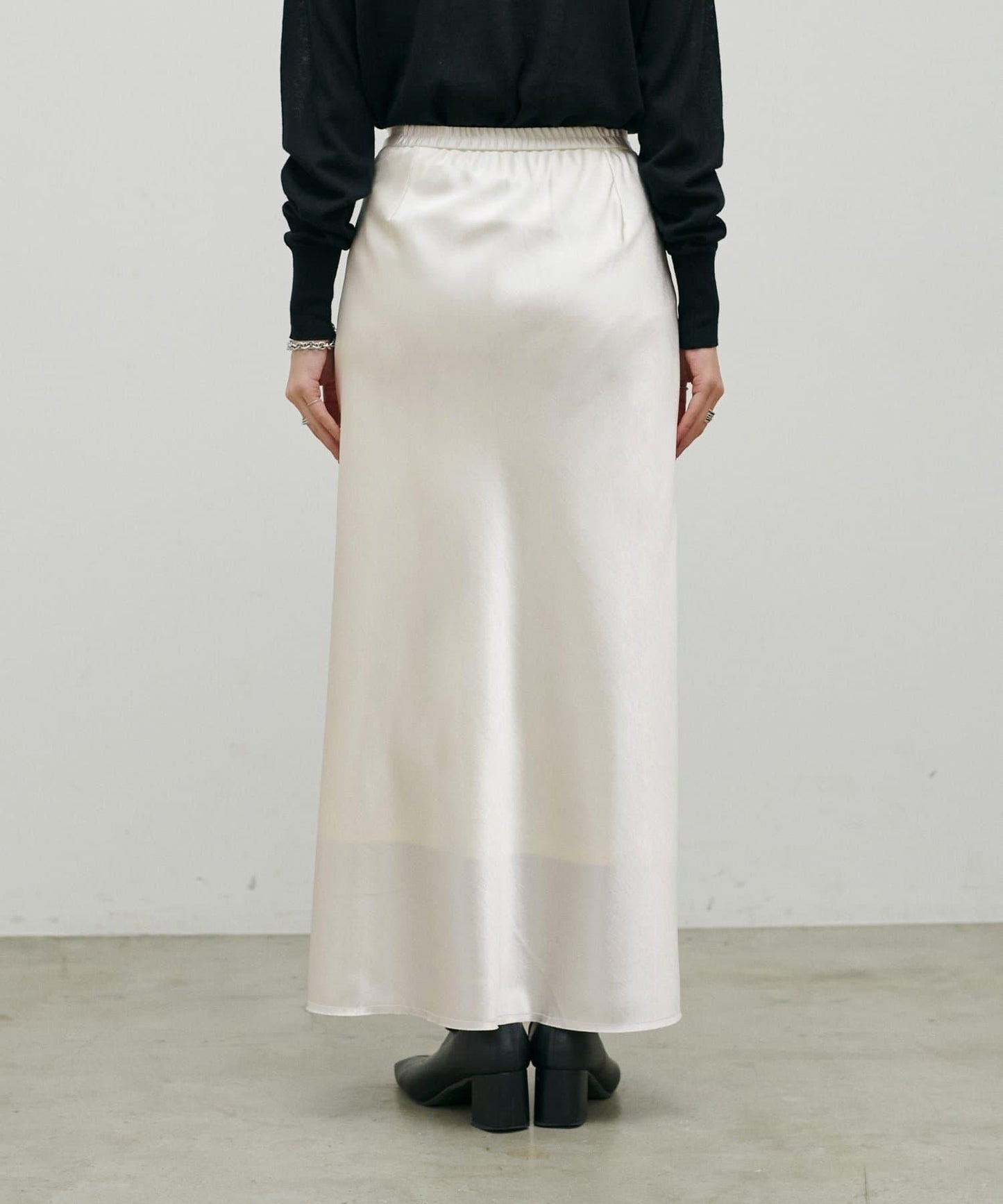 垂墜窄擺半身裙