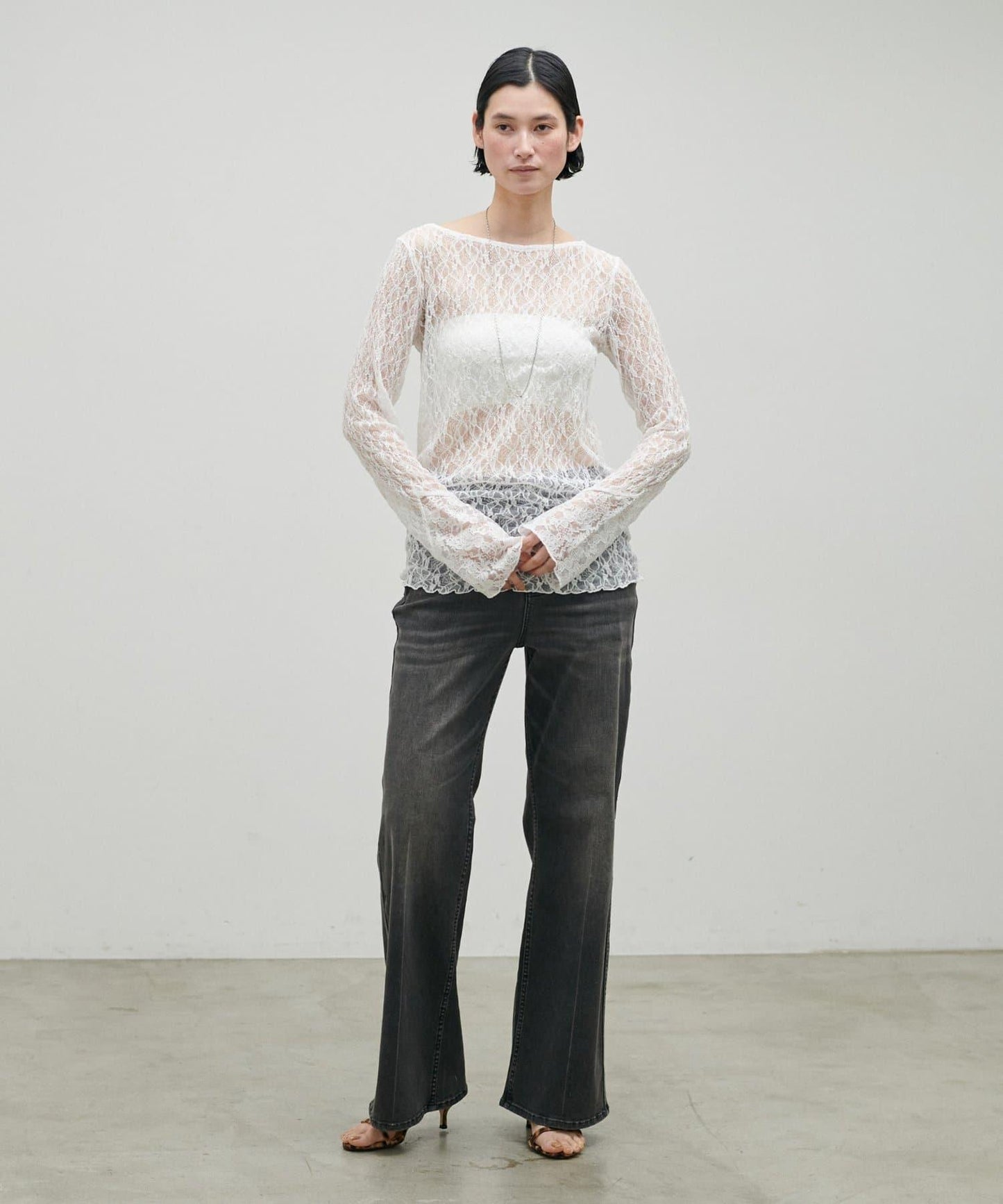 MIX蕾絲拼接套頭上衣