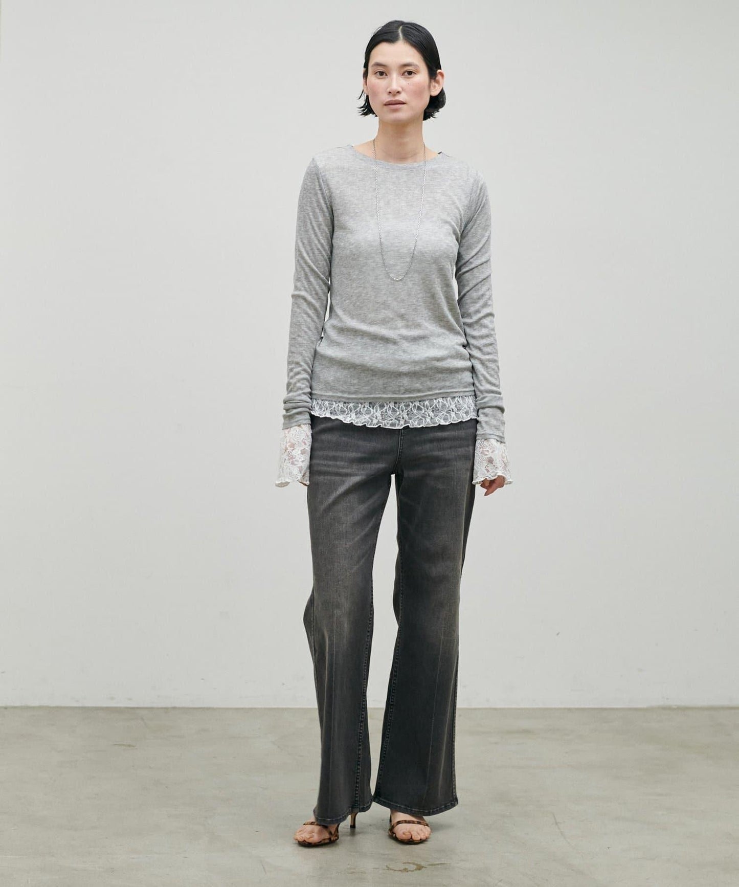 MIX蕾絲拼接套頭上衣