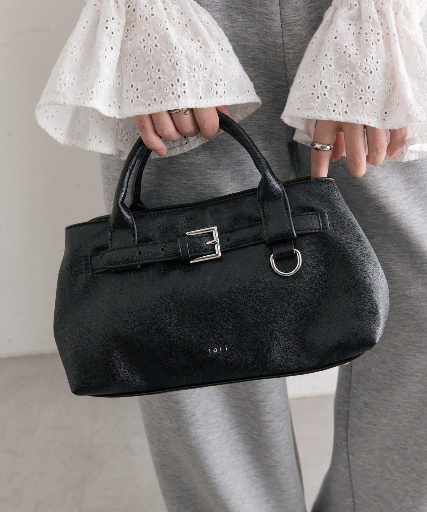 loti 帶肩帶波士頓包