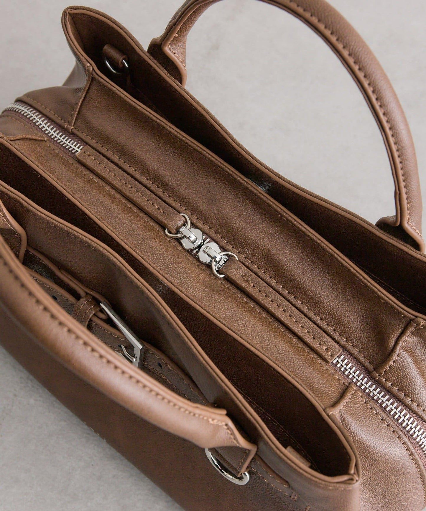 loti 帶肩帶波士頓包